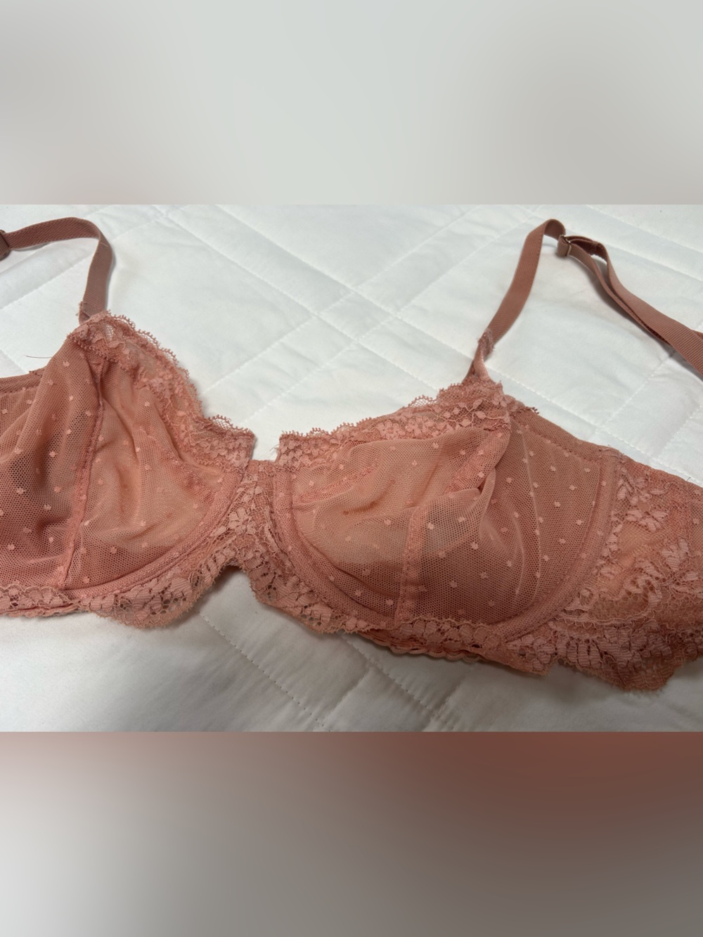 Victoria Secret Nude Sheer Lace Underwire Bra- 34D